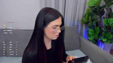 Snapshot of sexyangeloux chatting on May 14, 11:11 pm Lou online show from May 14, 11:11 pm