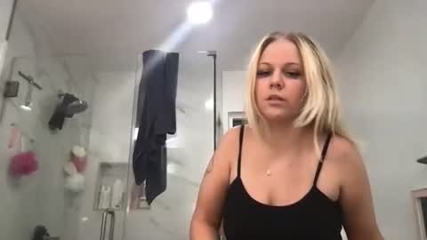 sexyasskay1 online show from February 5, 3:44 am