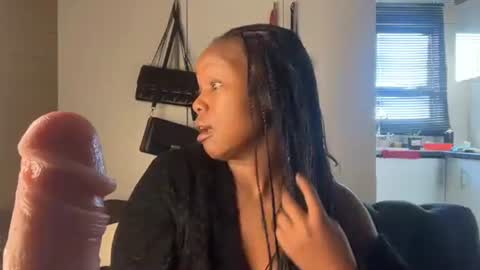 sexyasszeeee online show from May 10, 5:45 am