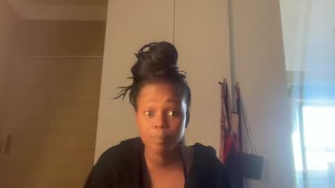 sexyasszeeee online show from June 9, 9:32 am