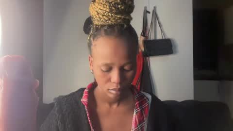 sexyasszeeee online show from July 7, 8:35 pm