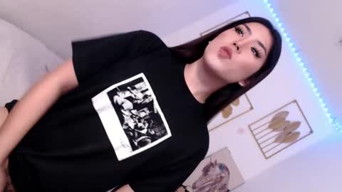Lexie online show from December 19, 6:01 pm