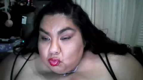 Snapshot of sexybbwqueen83 chatting on March 13, 10:22 am sexybbwqueen83 online show from March 13, 10:22 am