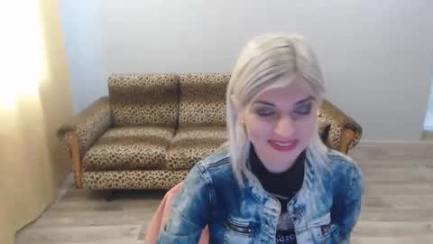 sexybeatriice online show from December 17, 10:34 am