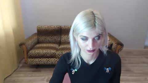 sexybeatriice online show from December 22, 10:38 am