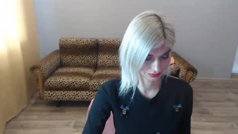 sexybeatriice online show from December 29, 10:56 am
