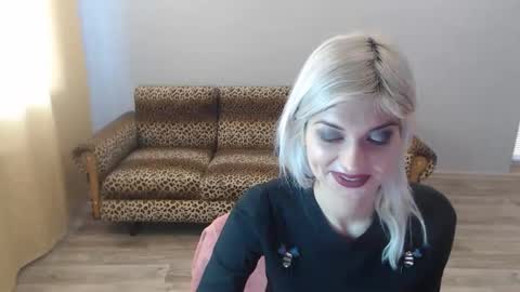sexybeatriice online show from January 5, 7:17 am