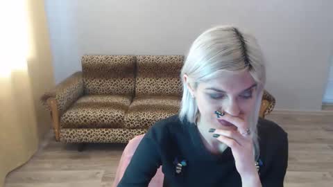 sexybeatriice online show from January 9, 7:21 am