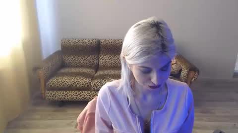sexybeatriice online show from January 12, 8:25 am