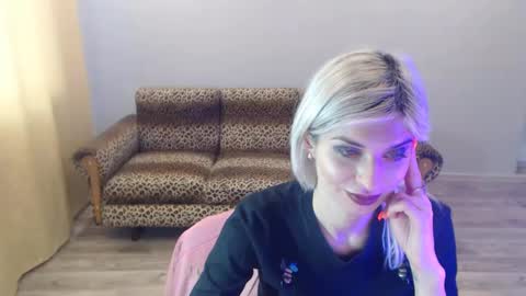 sexybeatriice online show from January 21, 1:22 pm