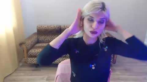 sexybeatriice online show from January 26, 7:21 am