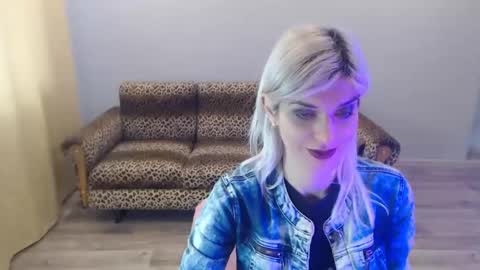 sexybeatriice online show from January 26, 1:25 pm
