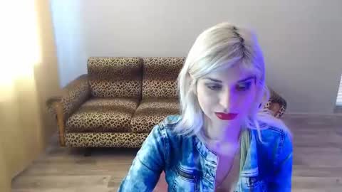 sexybeatriice online show from February 23, 7:11 am