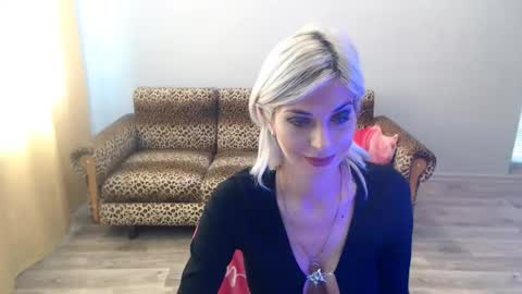 sexybeatriice online show from October 1, 6:41 am