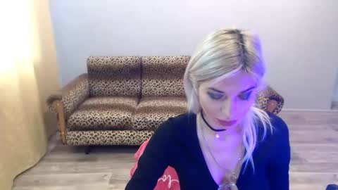 sexybeatriice online show from November 18, 7:24 am