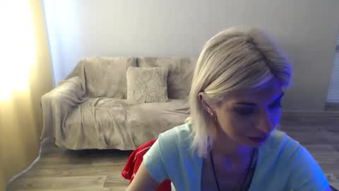 sexybeatriice online show from June 7, 6:17 am