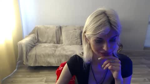 sexybeatriice online show from June 9, 6:14 am