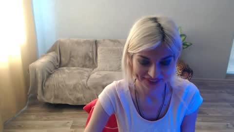 sexybeatriice online show from June 27, 6:18 am