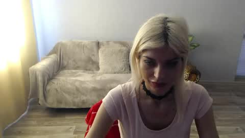 sexybeatriice online show from June 29, 6:08 am