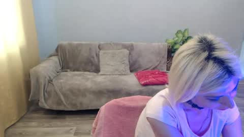 sexybeatriice online show from July 10, 6:28 am