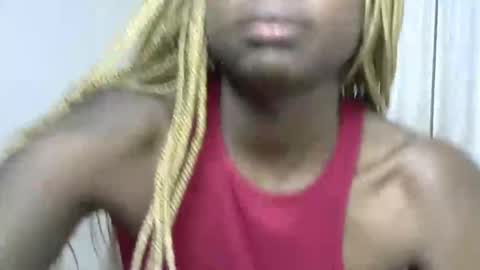 Snapshot of sexybilha483 chatting on November 3, 5:20 am Sexybilha483 online show from November 3, 5:20 am