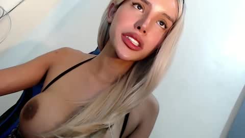 Seraphina Blaze online show from February 15, 8:44 am