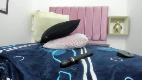 sexybrown_2005 online show from December 19, 5:29 am
