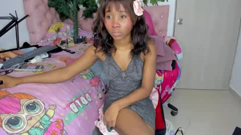 sofia online show from December 19, 9:07 am