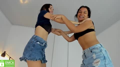 chanell and yina online show from December 16, 3:54 pm