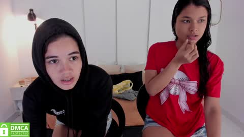 chanell and yina online show from January 11, 12:40 pm
