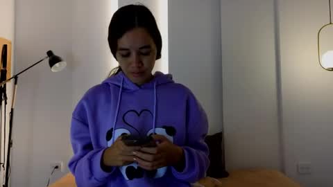 Snapshot of sexychanell_18 chatting on April 18, 1:37 pm chanell and yina online show from April 18, 1:37 pm