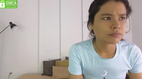 Snapshot of sexychanell_18 chatting on May 30, 1:41 pm chanell and yina online show from May 30, 1:41 pm