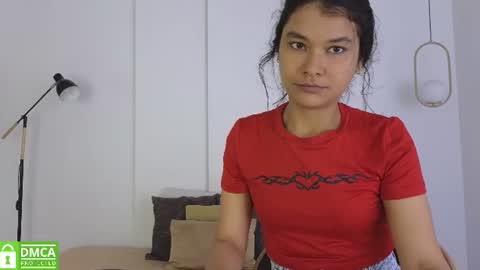 Snapshot of sexychanell_18 chatting on June 14, 1:35 pm chanell and yina online show from June 14, 1:35 pm