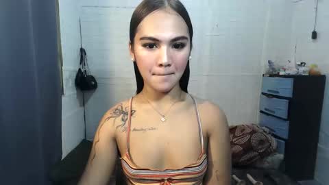 Snapshot of sexycheskax18 chatting on March 5, 6:42 am pretty Cheska online show from March 5, 6:42 am