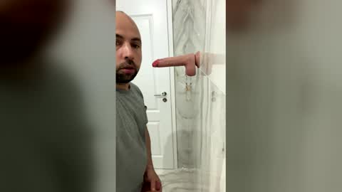 Snapshot of sexycouple_1026 chatting on March 29, 4:23 am sexycouple_1026 online show from March 29, 4:23 am