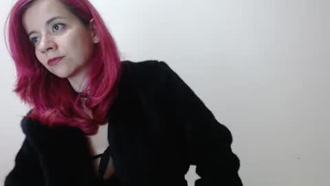 Snapshot of sexydemonangel chatting on February 14, 6:21 am sexydemonangel online show from February 14, 6:21 am