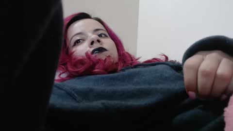 Snapshot of sexydemonangel chatting on March 25, 7:58 am sexydemonangel online show from March 25, 7:58 am