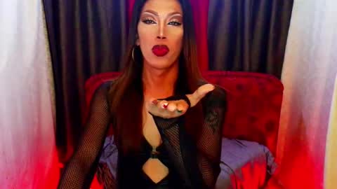 Devine online show from July 15, 8:58 pm