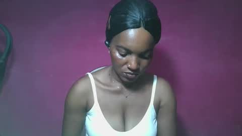 Snapshot of sexydoll32 chatting on March 15, 10:05 pm sexydoll32 online show from March 15, 10:05 pm