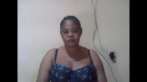 Snapshot of sexydove2 chatting on March 29, 3:28 am EMILY online show from March 29, 3:28 am
