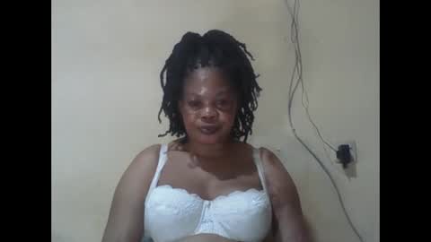 Snapshot of sexydove2 chatting on April 8, 6:41 pm EMILY online show from April 8, 6:41 pm