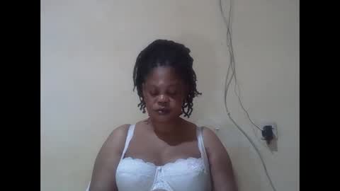 Snapshot of sexydove2 chatting on April 11, 2:49 am EMILY online show from April 11, 2:49 am