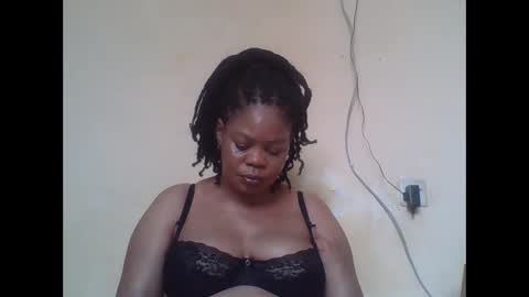 Snapshot of sexydove2 chatting on April 11, 7:45 am EMILY online show from April 11, 7:45 am