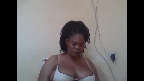 Snapshot of sexydove2 chatting on April 13, 2:22 pm EMILY online show from April 13, 2:22 pm