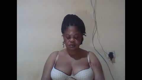 Snapshot of sexydove2 chatting on April 14, 3:23 am EMILY online show from April 14, 3:23 am