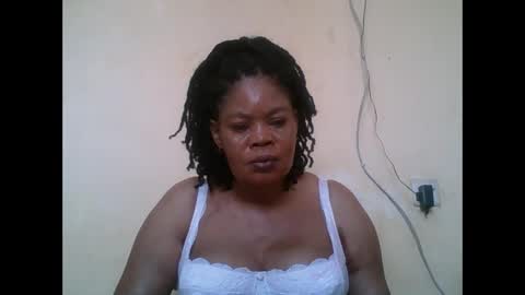 Snapshot of sexydove2 chatting on April 15, 7:15 am EMILY online show from April 15, 7:15 am
