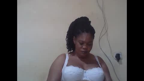 Snapshot of sexydove2 chatting on April 29, 3:05 pm EMILY online show from April 29, 3:05 pm