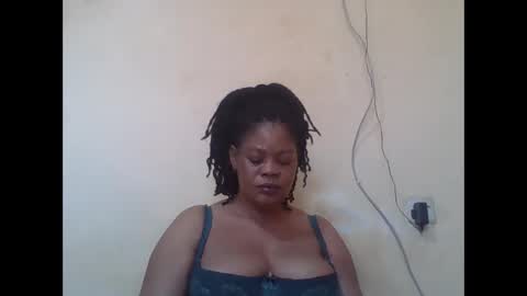 Snapshot of sexydove2 chatting on May 1, 1:59 pm EMILY online show from May 1, 1:59 pm