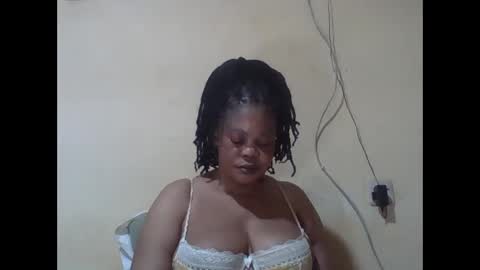 Snapshot of sexydove2 chatting on May 10, 3:12 am EMILY online show from May 10, 3:12 am