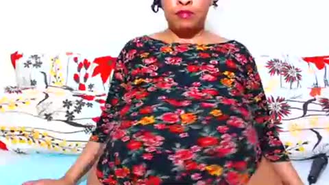 sexyebonylove89 online show from October 19, 12:33 am